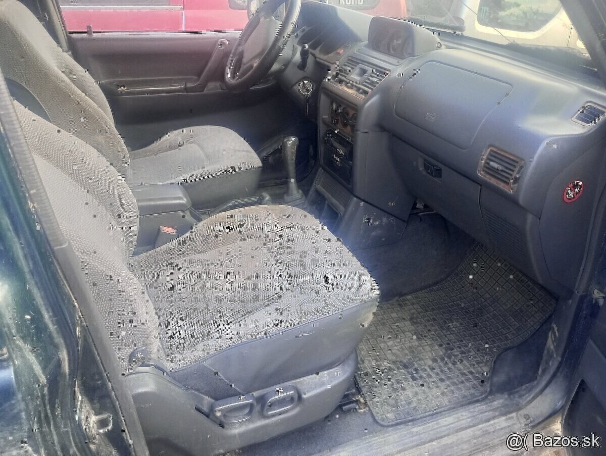 Mitsubishi Pajero 2.5 td