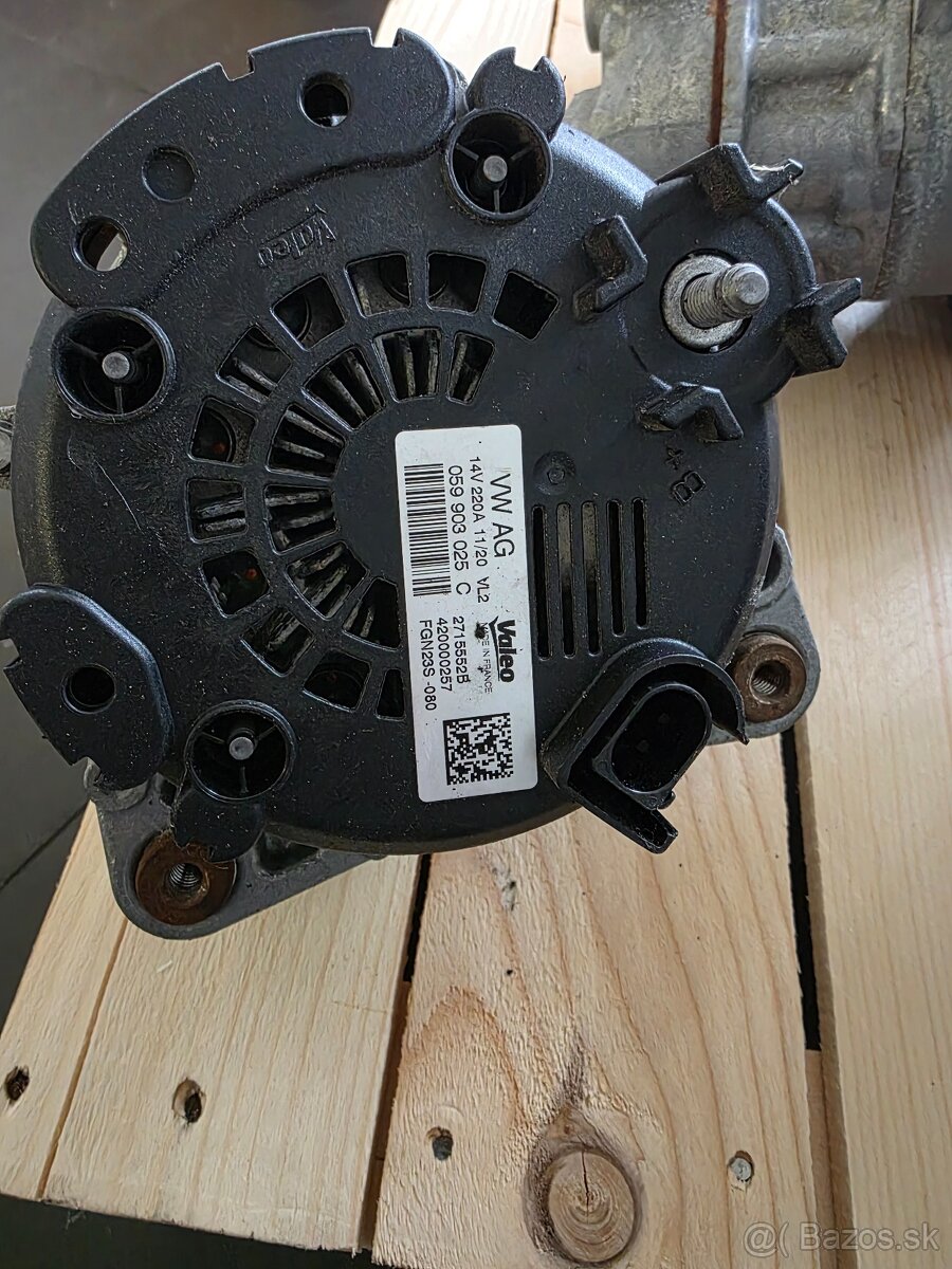 ALTERNATOR / KLIMAKOMPRESOR 3,0 TDI TOUAREG CRC - 4