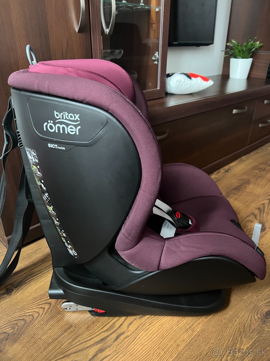 Britax-Römer TRIFIX2 i-size (76-105cm) - vypraté poťahy - 4