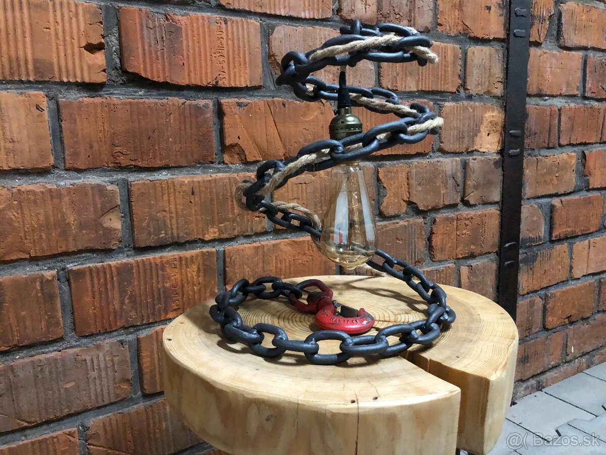 Unikátna lampa z reťaze a háku - 4