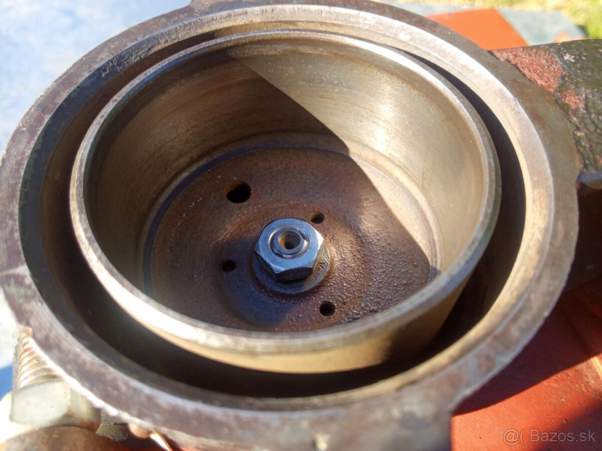 rotačná plečka APL 348 - 4