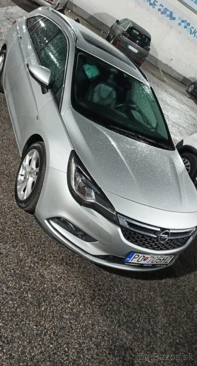 Opel Astra K Sports Tourer - 4