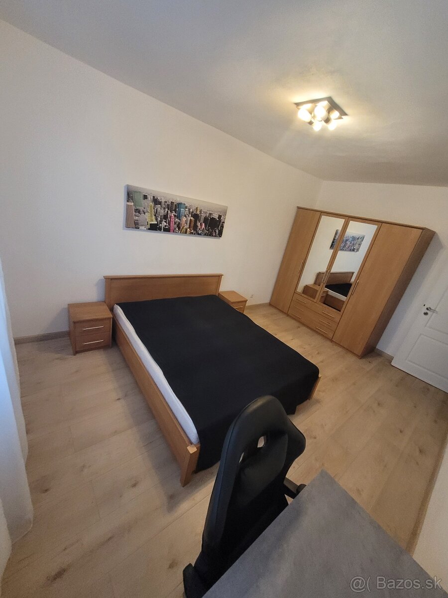 Voľný od 1.12.2025, 2 izb.,Czambelova, 1 zastávka od centra - 4