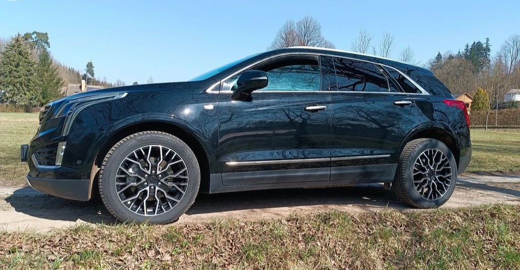 Predám Cadillac XT5 - 4