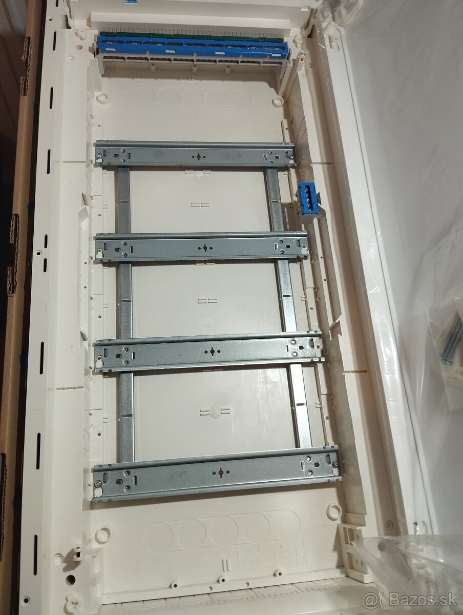 Rozvádzač EATON 56 modulov - 4