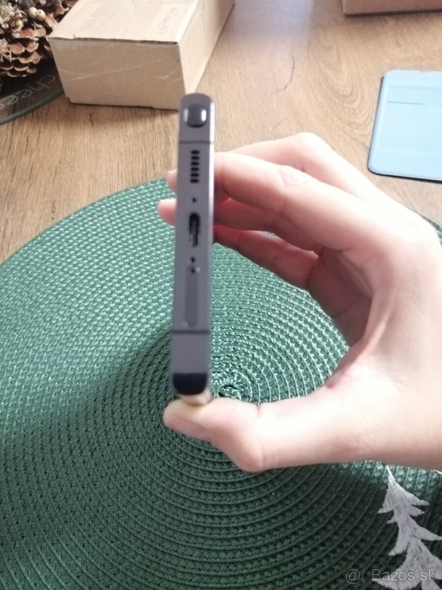 Samsung galaxy S23 ultra 8/256g - 4