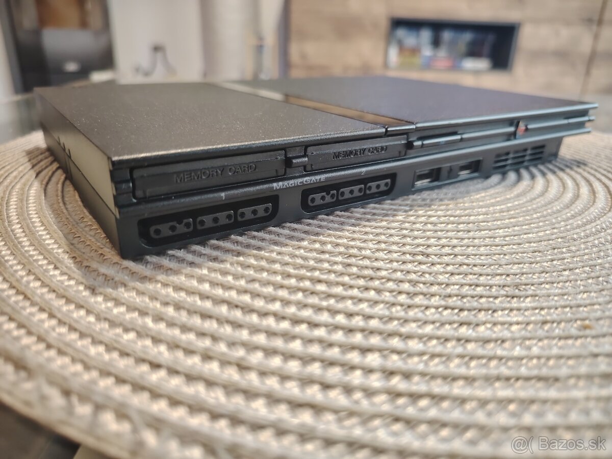 Playstation 2 slim - 4