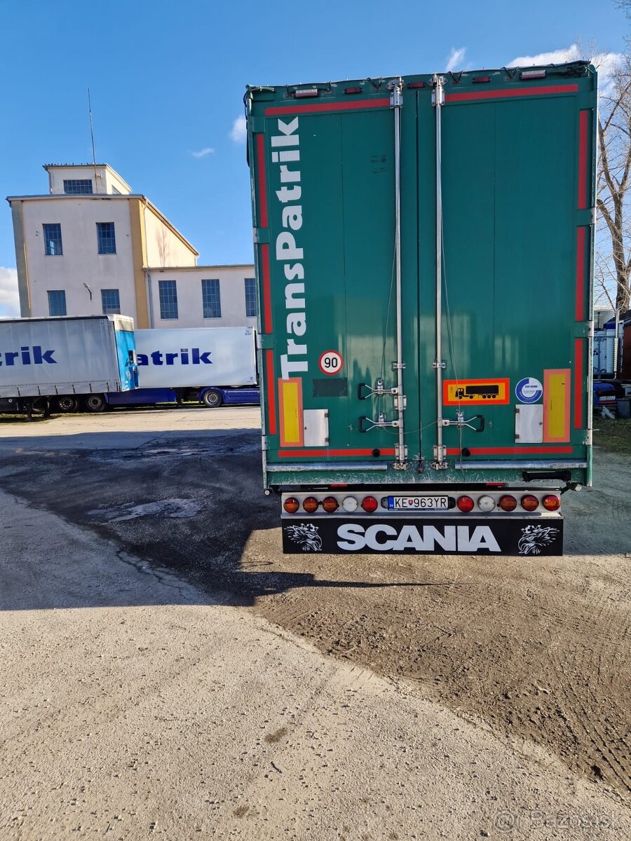 KRAKER Náves, posuvka, 2016, TOP - 4