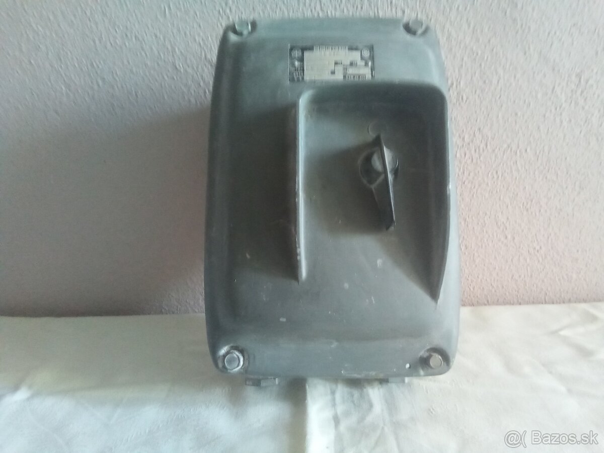 Motorový istič J7K - 4