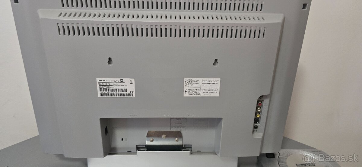 Televizor so stolikom a dvd - 4