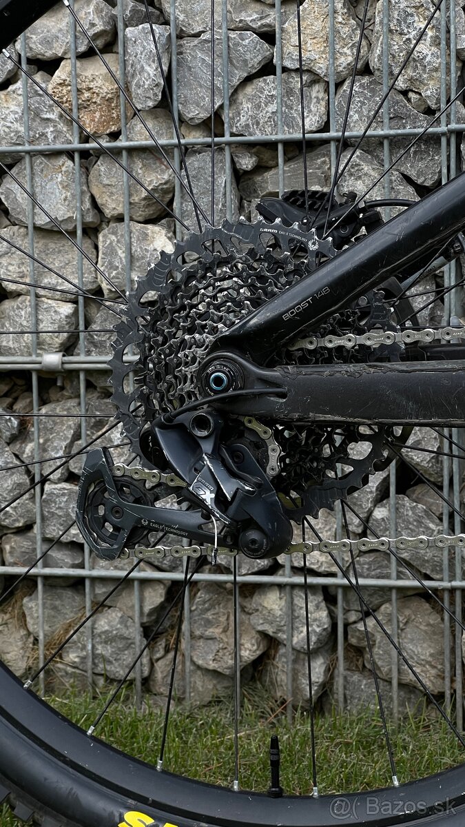 Trek Slash 9.8 Carbon Fox Factory Kashima - 4