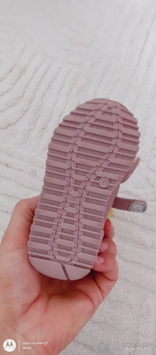 Mam na predaj detské prechodné kožené topánočky - 4