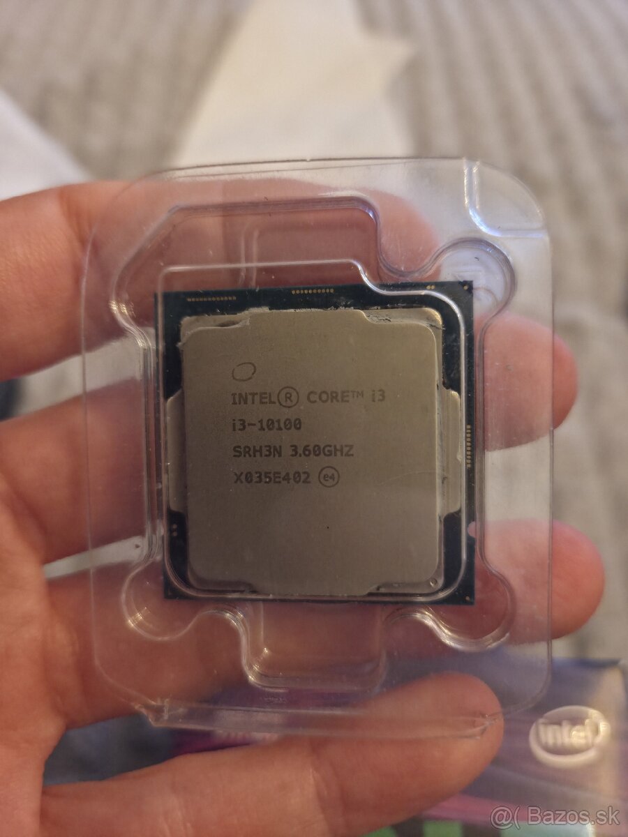 Intel Core i3-10100 plus chladič - 4