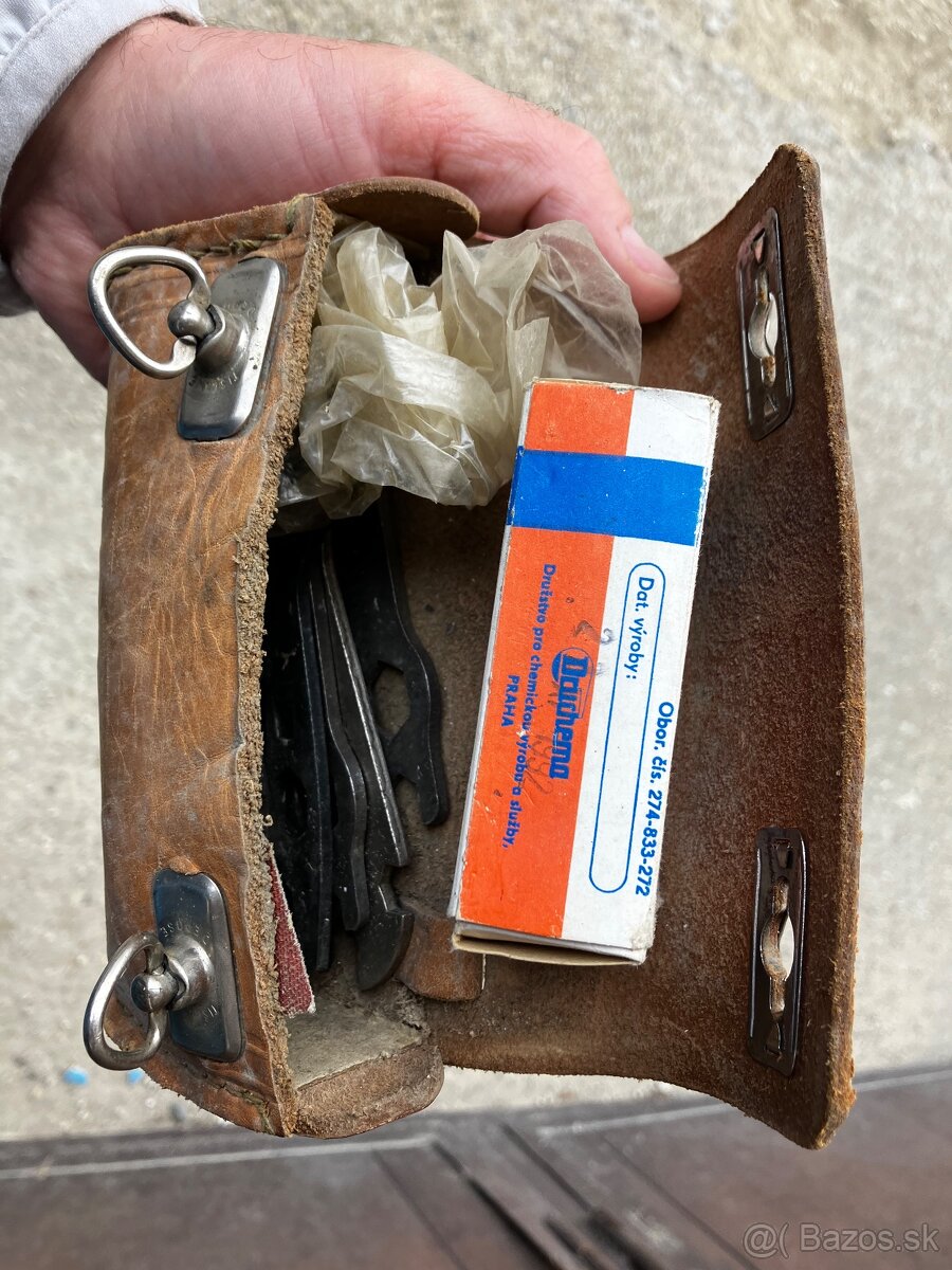 Kožená kapsička na bicyklové náradie - 4