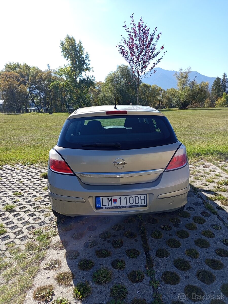 Opel Astra - 4