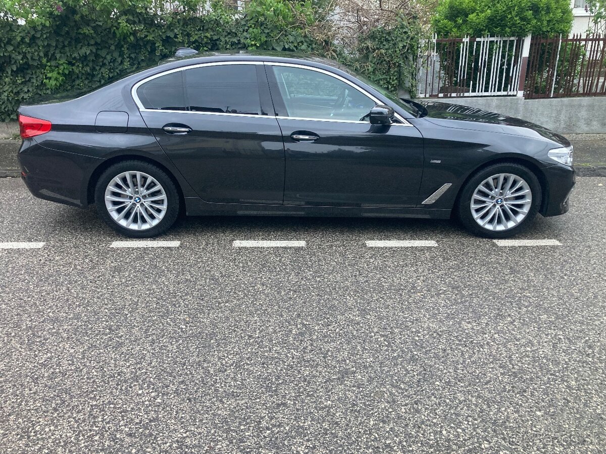 BMW 520xd A/T Lucury Line 4X4 - 4