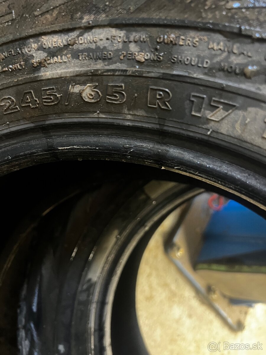 Zimne pneu 245/65 R17 - 4