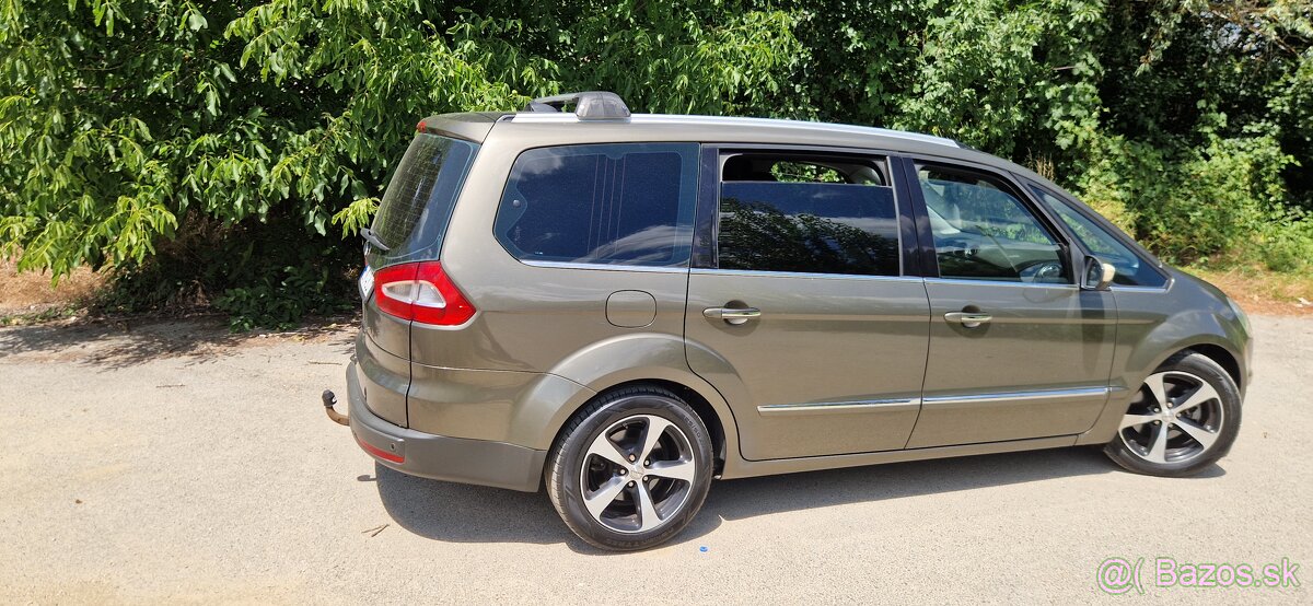 PREDÁM FORD GALAXY 2,2 - 4