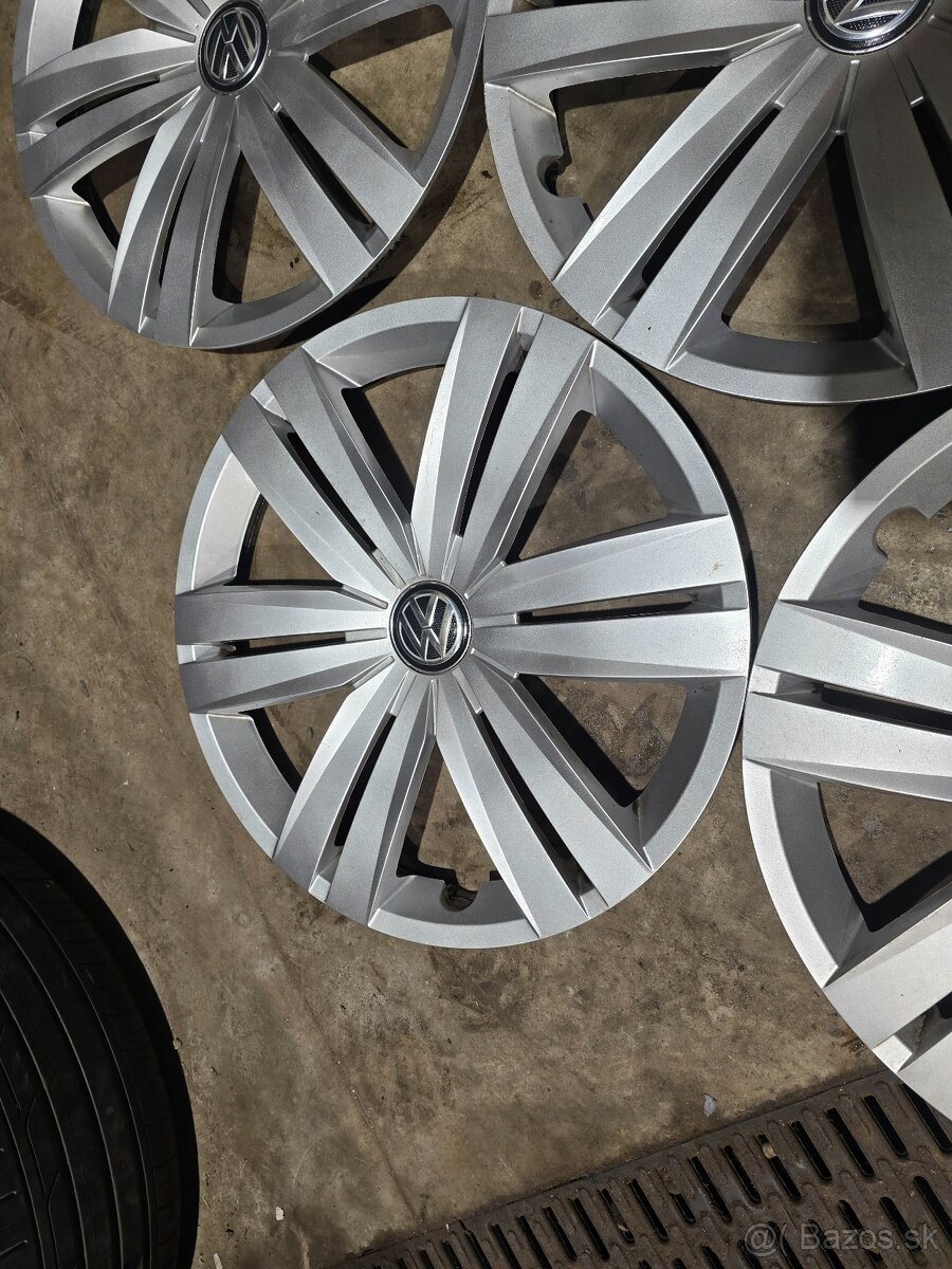 Puklice Volkswagen 16" - 4