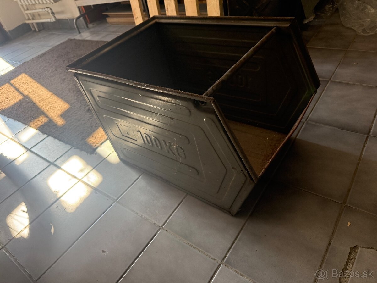 Plechové boxy - 4