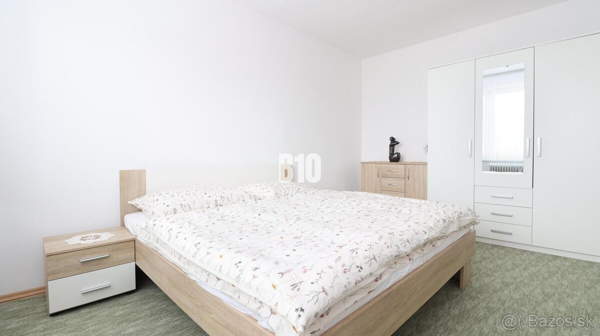 Na prenájom 3 izbový veľkometrážny byt Nováková ulica - 4
