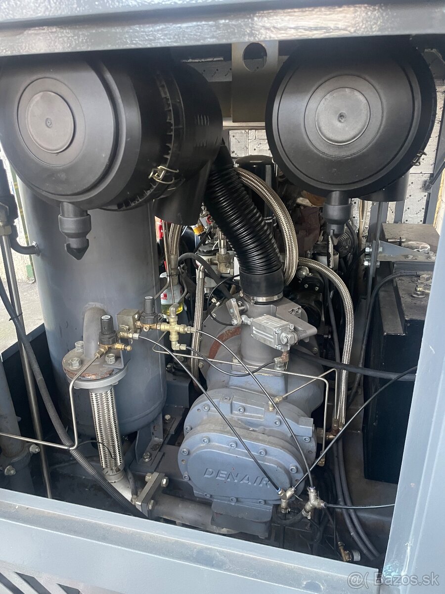 Kompresor Denair Dayci10/8 - 4