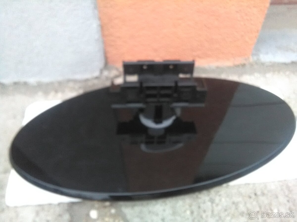 Drziak na tv - 4
