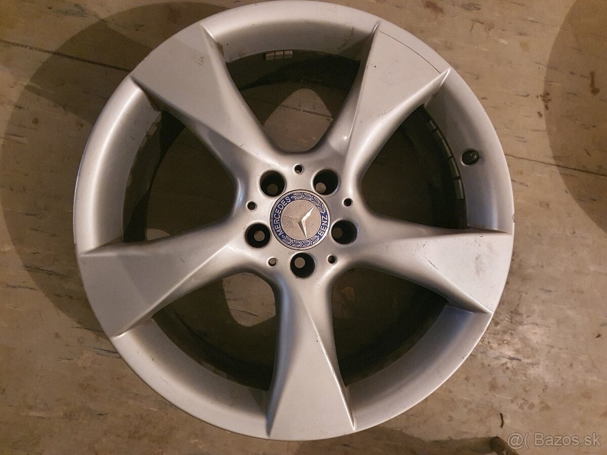 Mercedes r19 dvojrozmer - 4