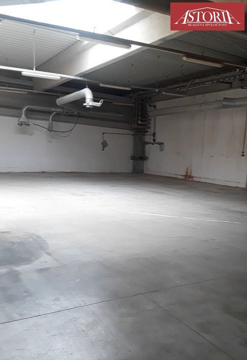 skladové a výrobné priestory na prenájom - 2,75 €/m2 -Vrútky - 4