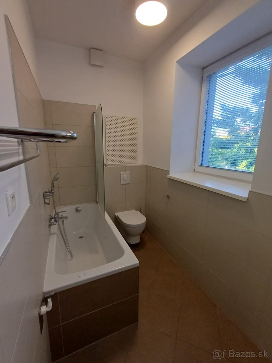 RK Byty Bratislava predá 2 izb. byt na ul. Žilinská, BA I. - 4