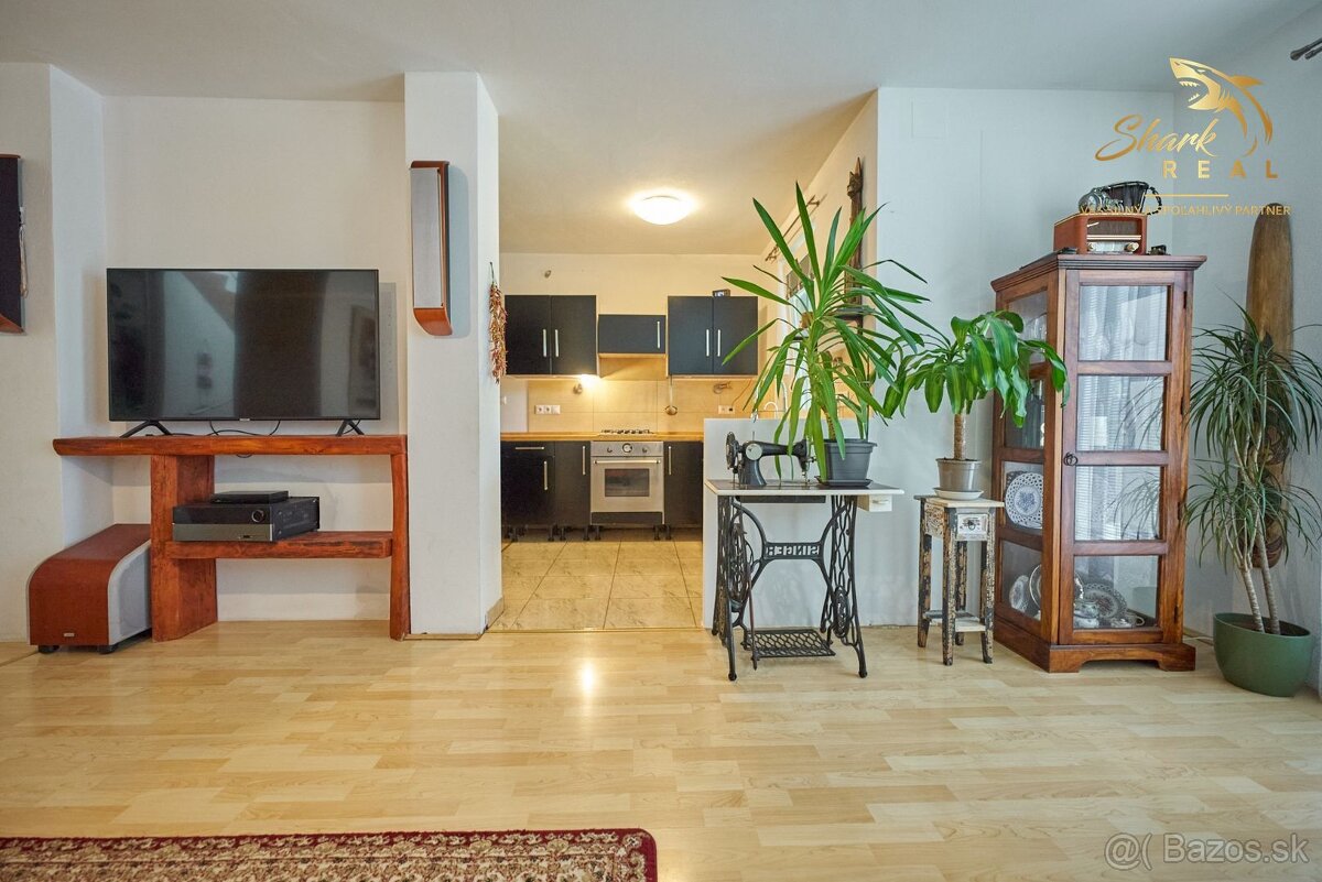 BEZKONKURENČNÁ CENA Slnečný 5-izbový rodinný dom na Slnečn - 4