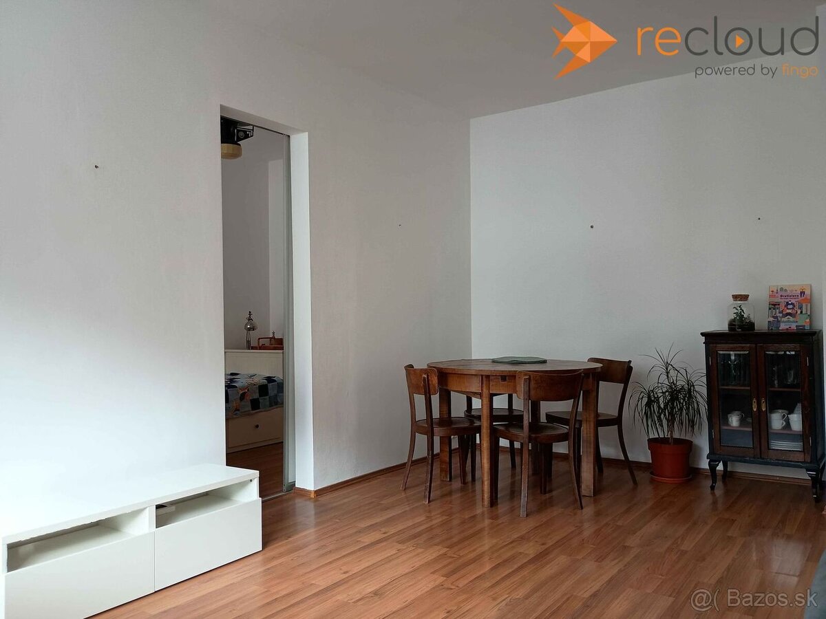 Prenájom 4-i. bytu v centre, s terasou, možnosť parkovať vo - 4