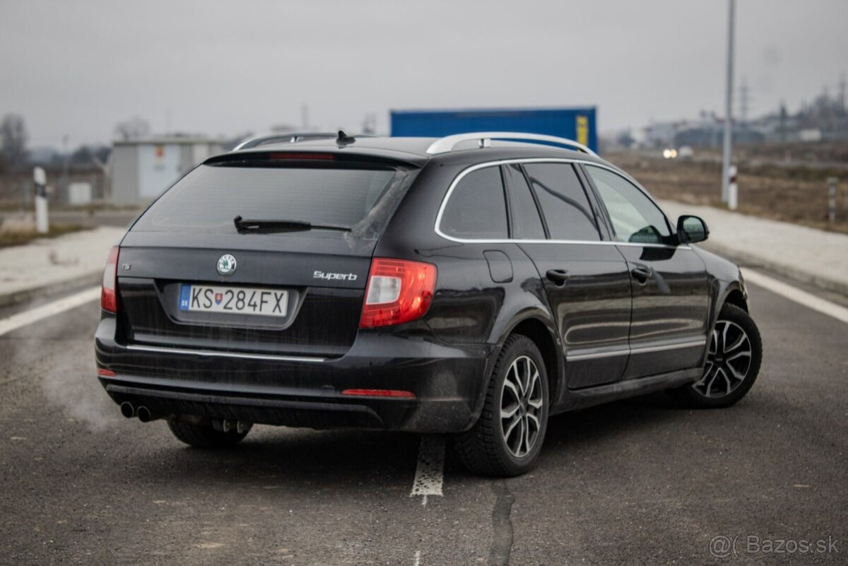 Škoda Superb Combi 1.8 TSI Comfort DSG - 4