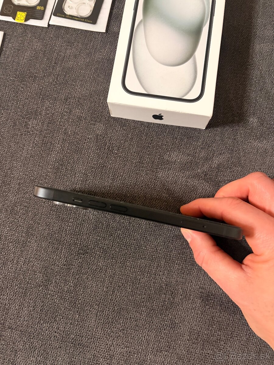 iPhone 15 256Gb - 4