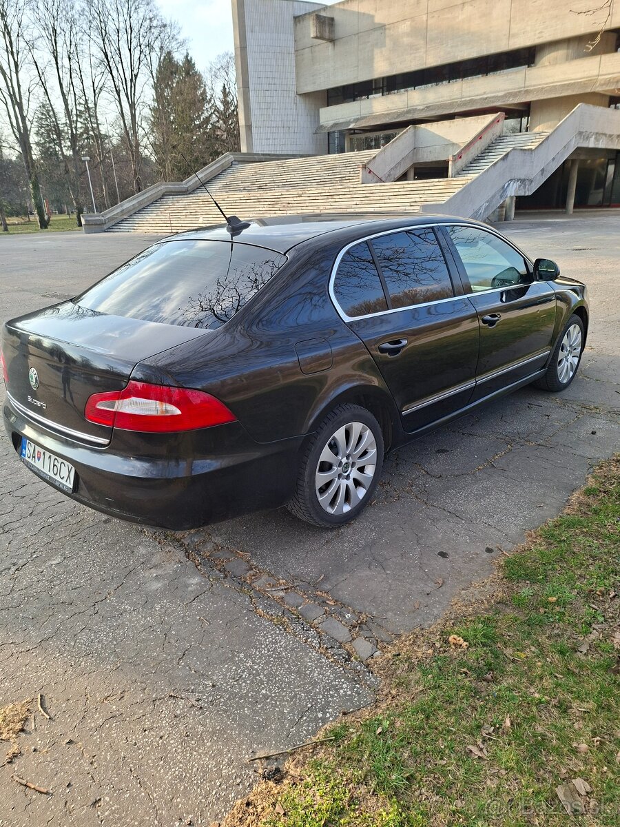 Škoda Superb 2.0 TDI - 4