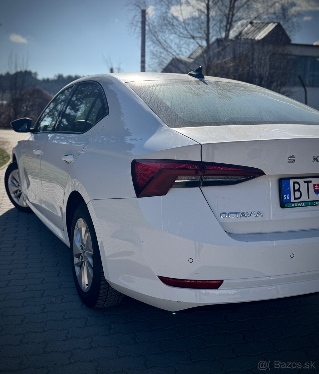 ŠKODA OCTAVIA 2.0 TDi - 4