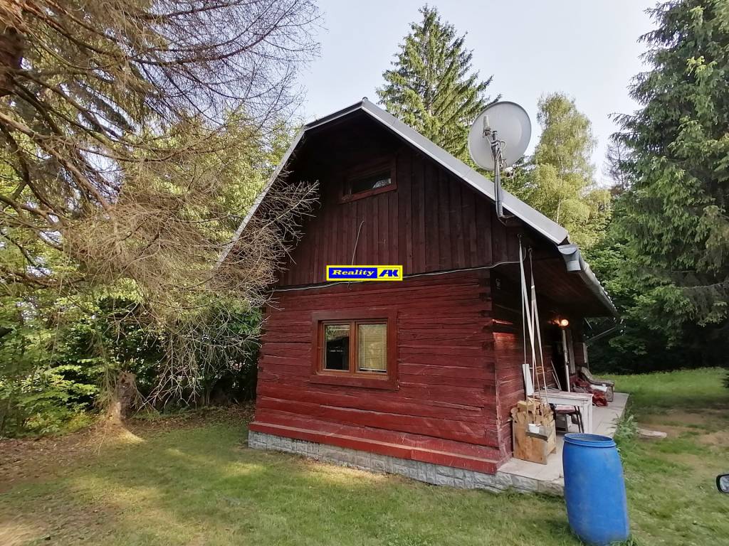 Chata vo Vrútkach po kompletnej rekonštrukcii - 4