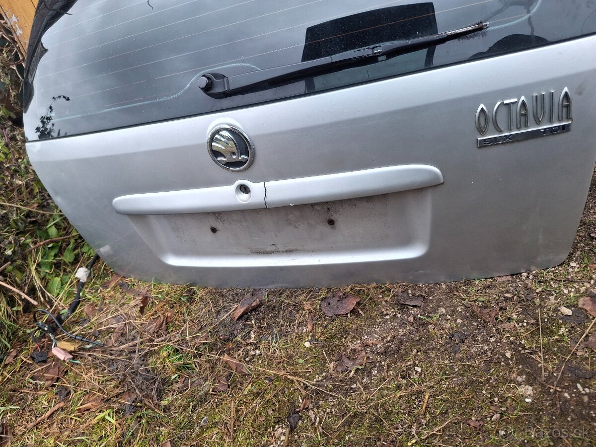 Kufrové dvere Škoda Octavia 1 combi - 4