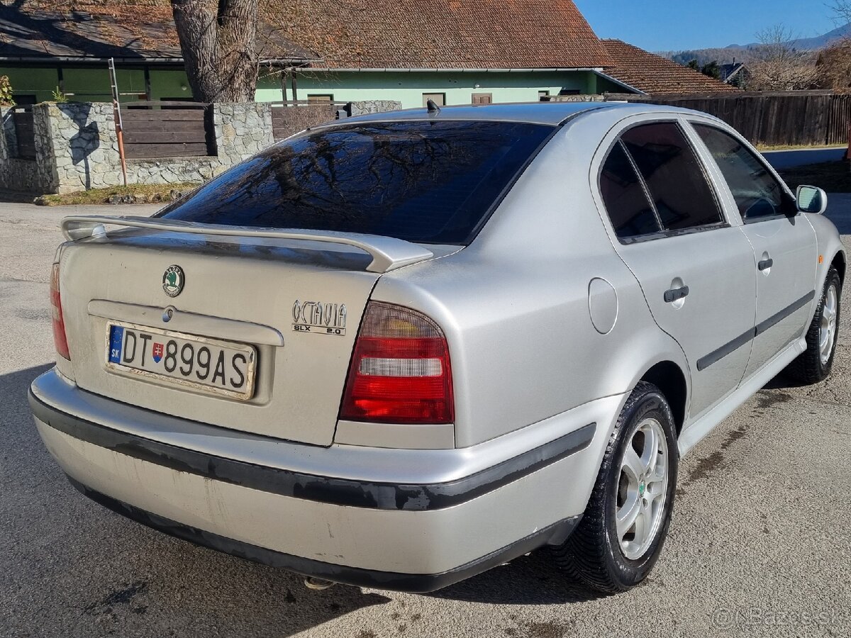 Škoda Octavia 1 Rozpredám 2.0 i - 4