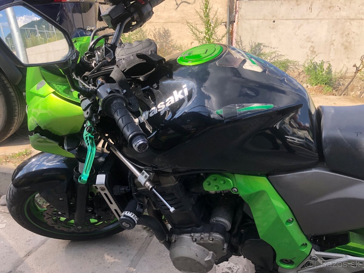 Kawasaki Z750 - 4