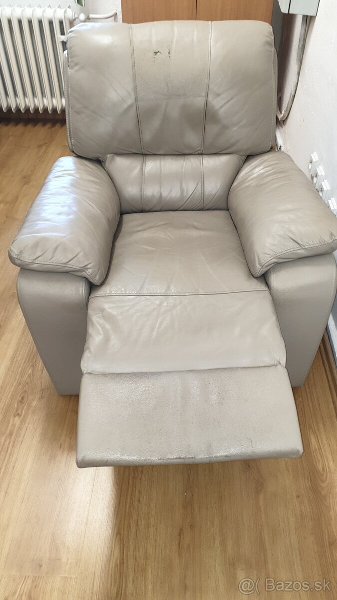 Polohovateľné kreslo Lucy - 4