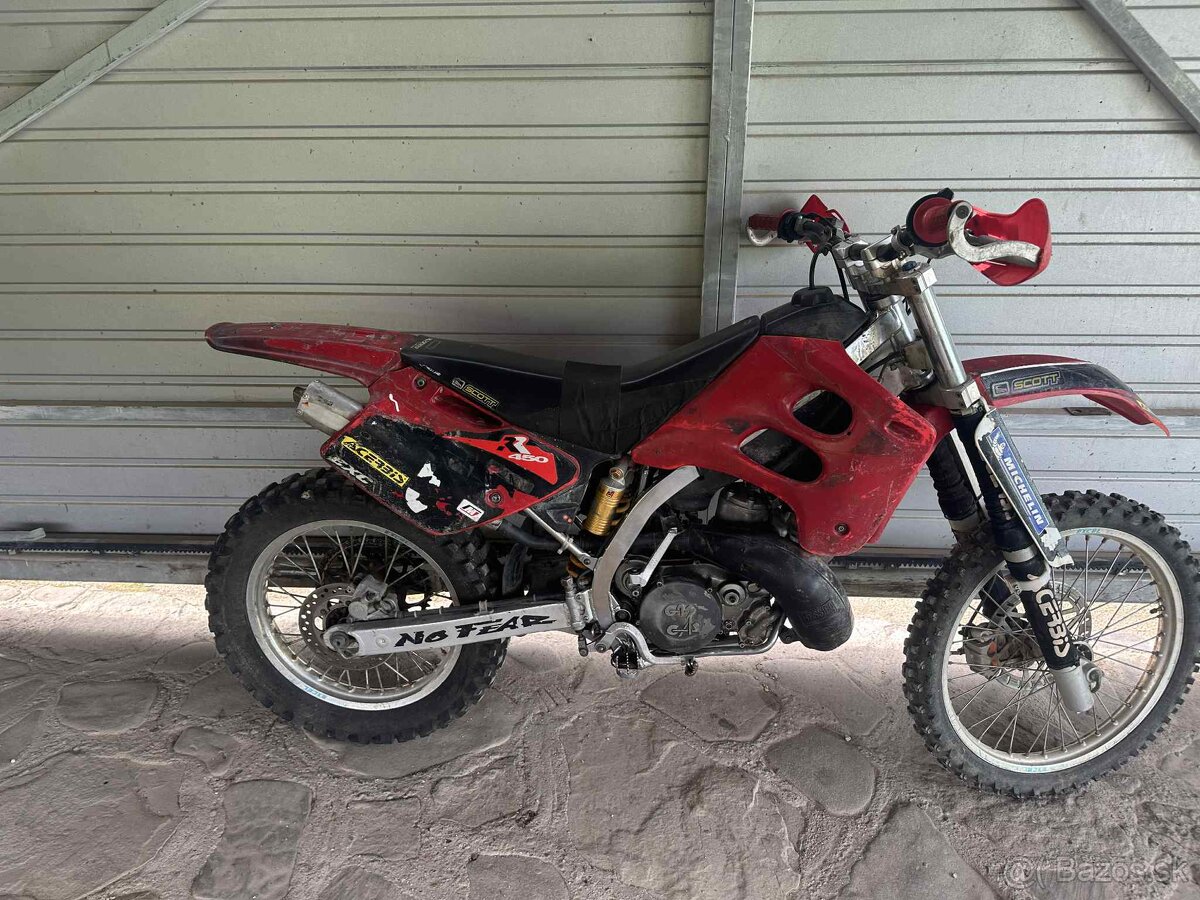 GasGas 250