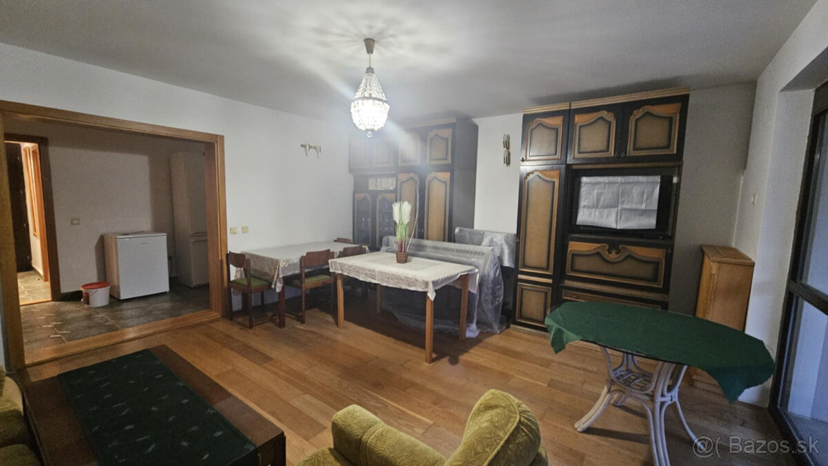 Prenájom priestranného apartmánu s nádherným výhľadom. - 4