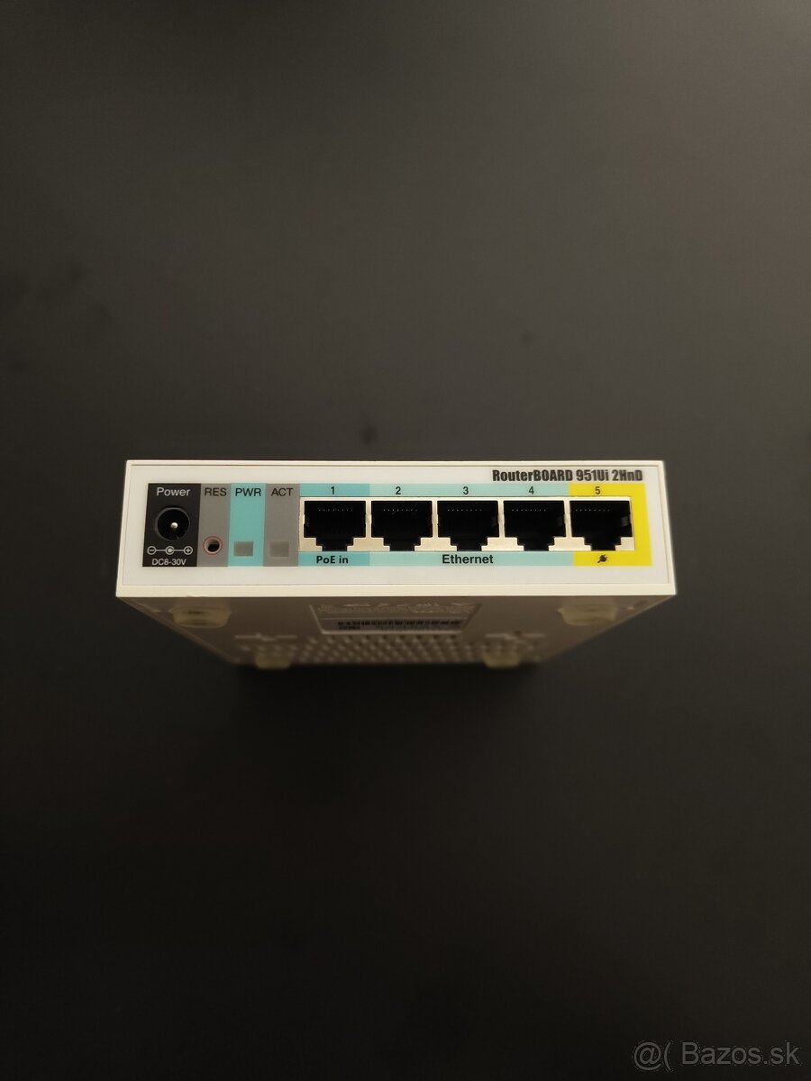 MikroTik RouterBoard RB951Ui-2HnD – Spoľahlivý výkon - 4