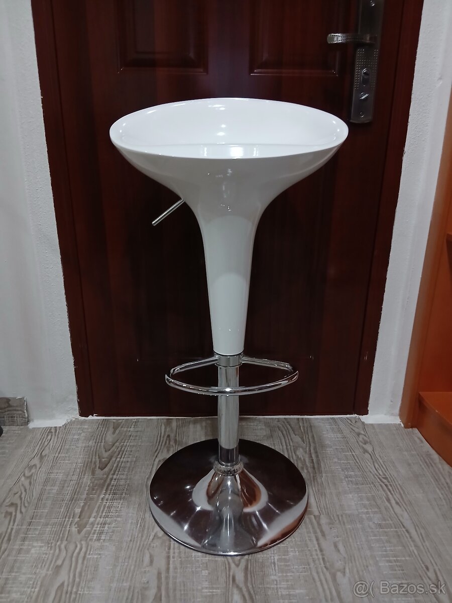 Predám barovú stoličku 1ks - 4