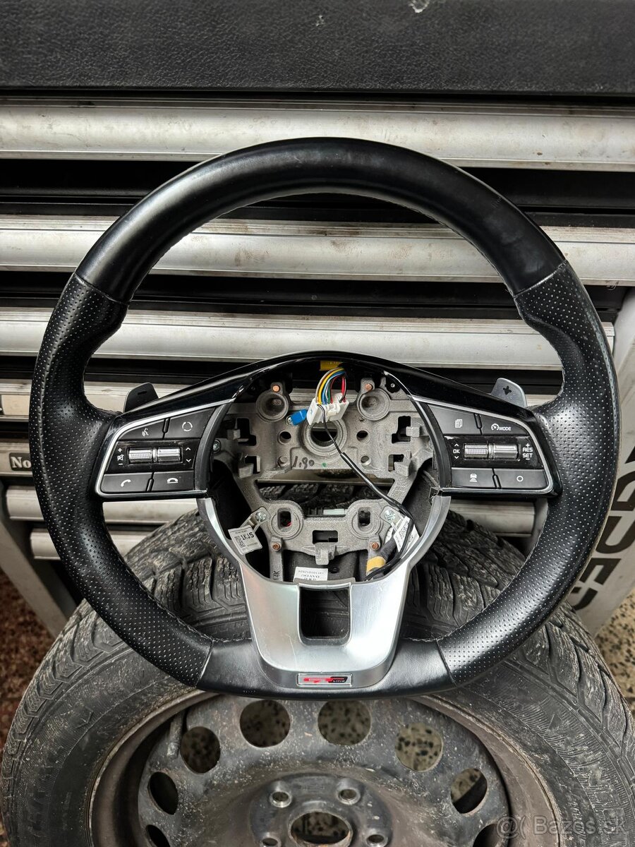 Predám volant na kia sportage 4 - 4