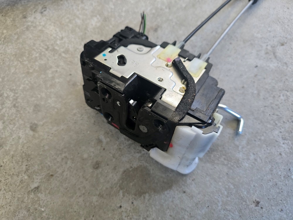 Zámok dverí Hyundai i20 - 4