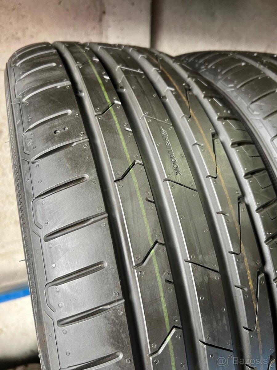 Letné pneumatiky Hankook 215/45R18 - 4