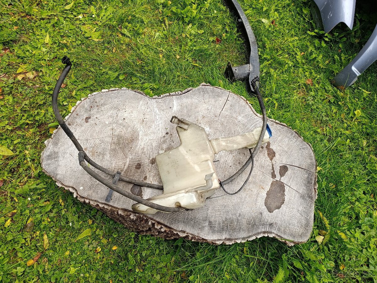 Nádržka ostrekovača komplet Superb1 - 4