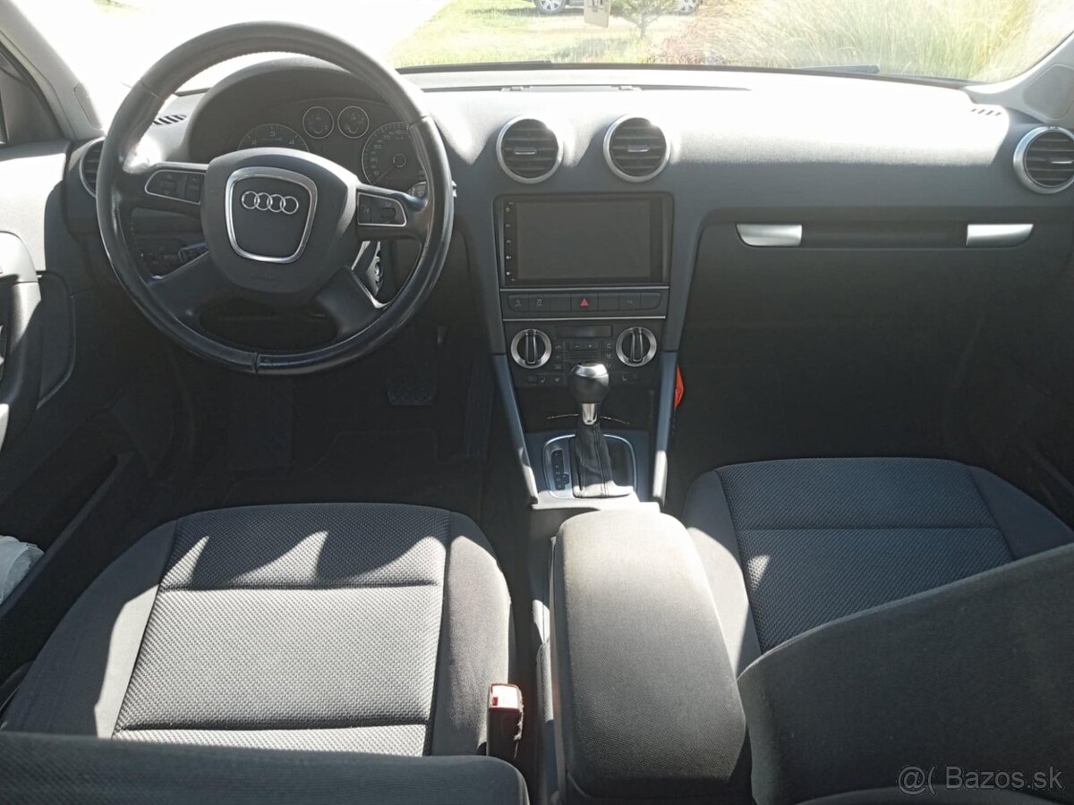 AUDI A3 Sportback 1.6 - 4